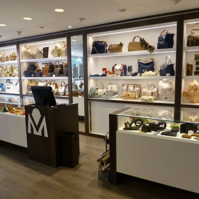 Bolsos Moreno. En Palencia y Valladolid